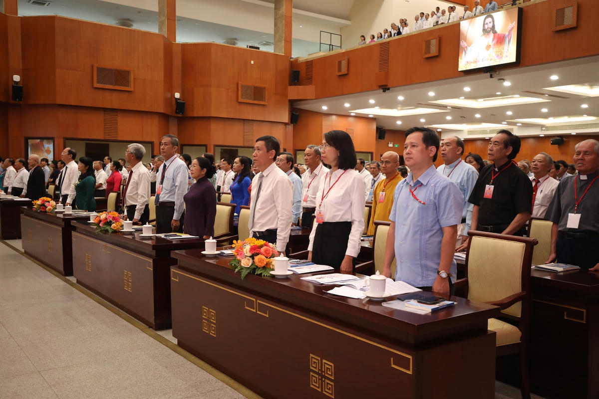 Các đại biểu dự đại hội.