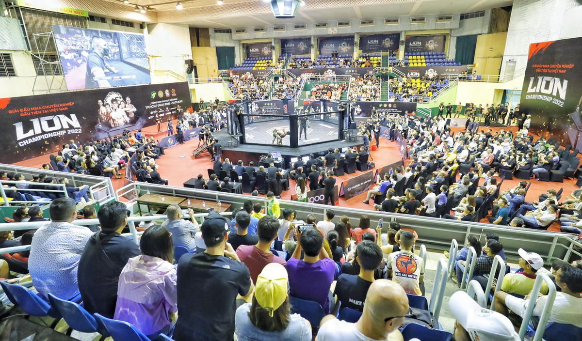 Ngày thi đấu đầu tiên vòng loại Lion Championship 2022 khu vực miền Nam đã khai màn với 15 trận so tài.