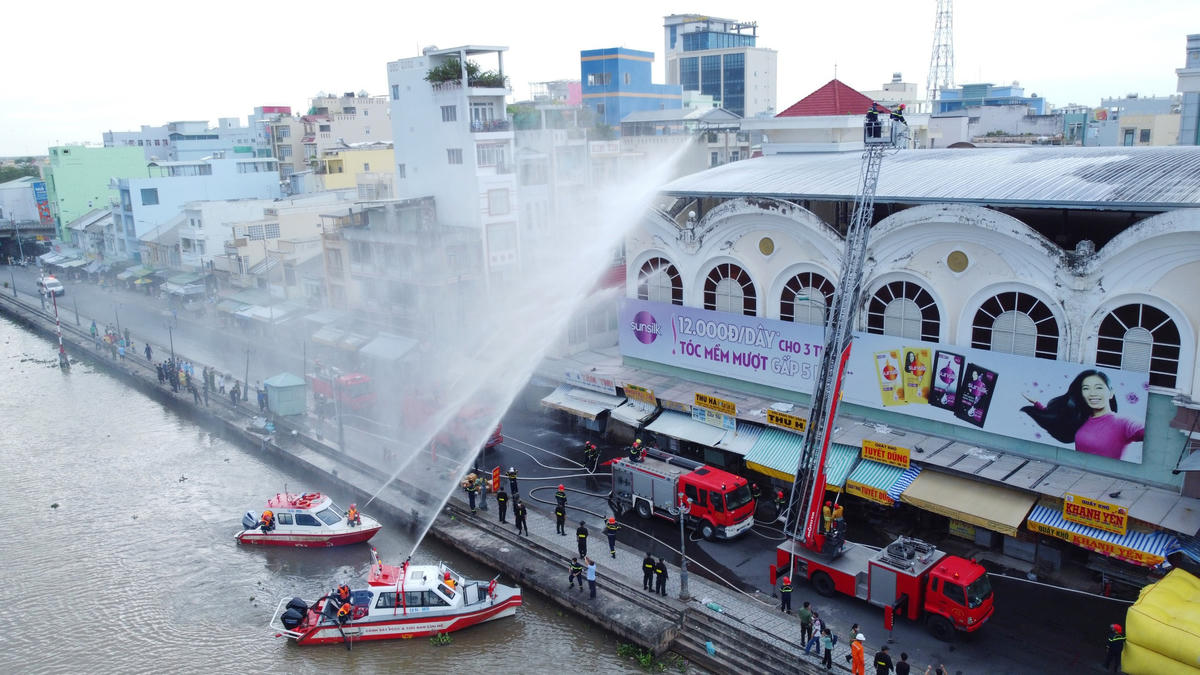 Một buổi diễn tập chữa cháy do Phòng Cảnh sát phòng cháy chữa cháy và cứu nạn cứu hộ Công an tỉnh tỉnh Bạc Liêu tổ chức.
