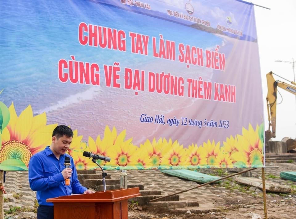 Nam Định: Nỗi lo rác thải tại biển Giao Hải