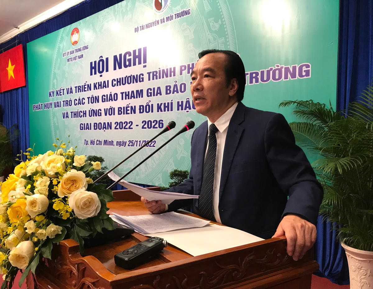 Ông Ngô Sách Thực - Phó Chủ tịch Ủy ban TƯMTTQ Việt Nam phát biểu tại hội nghị.