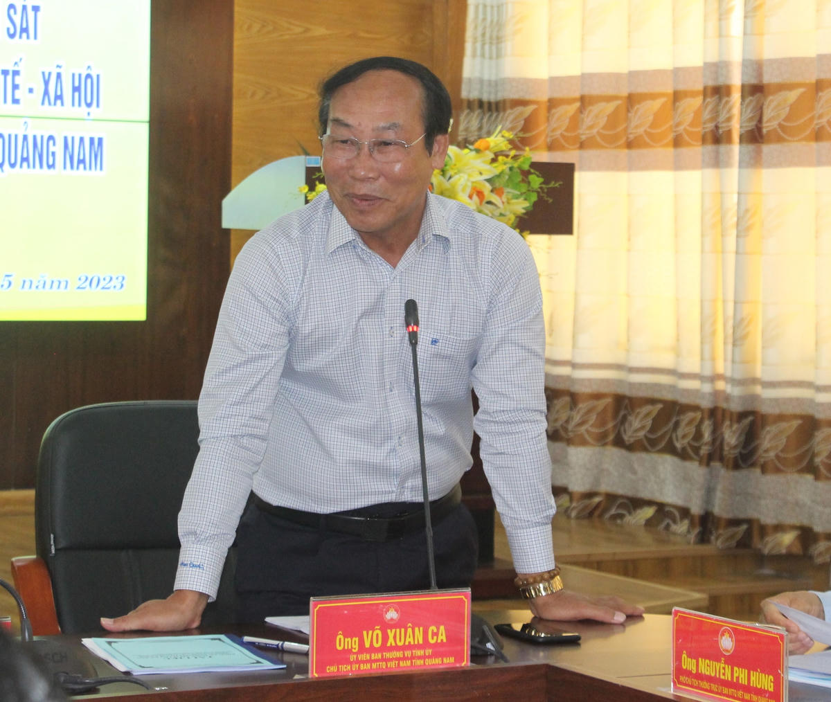 Ông Võ Xuân Ca, Chủ tịch Ủy ban MTTQ Việt Nam tỉnh Quảng Nam trình bày ý kiến.