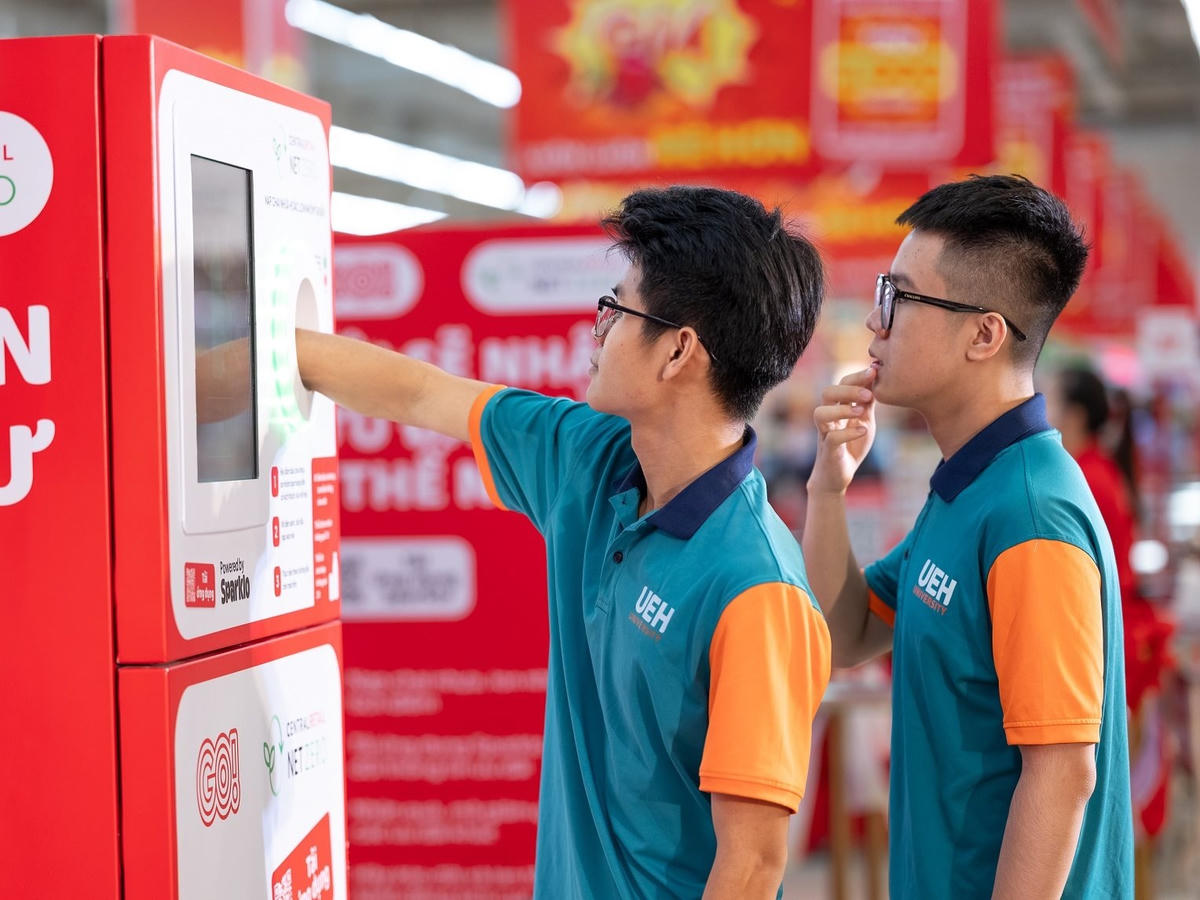 Hào hứng tái chế các sản phẩm vỏ lon nhựa đã qua sử dụng