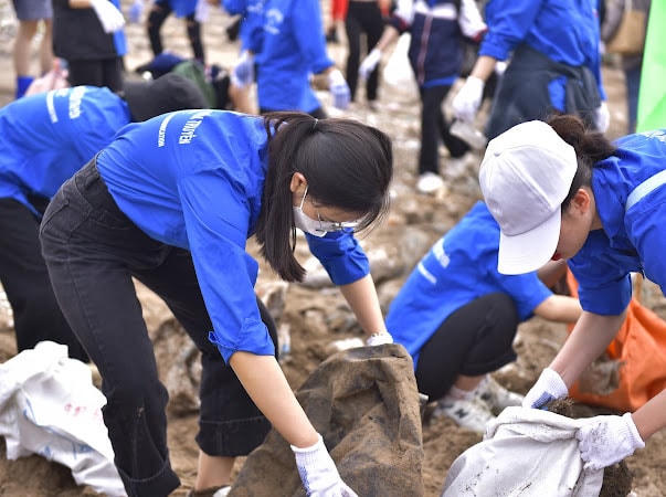 Ô nhiễm nhựa không chỉ là vấn đề biển, mà còn là vấn đề khí hậu. Có thể nói, rác thải đang “bóp ngẹt” các vùng biển và lớn hơn đó là rác thải nhựa đang “bức tử” dần nhiều hệ sinh thái ở đại dương.