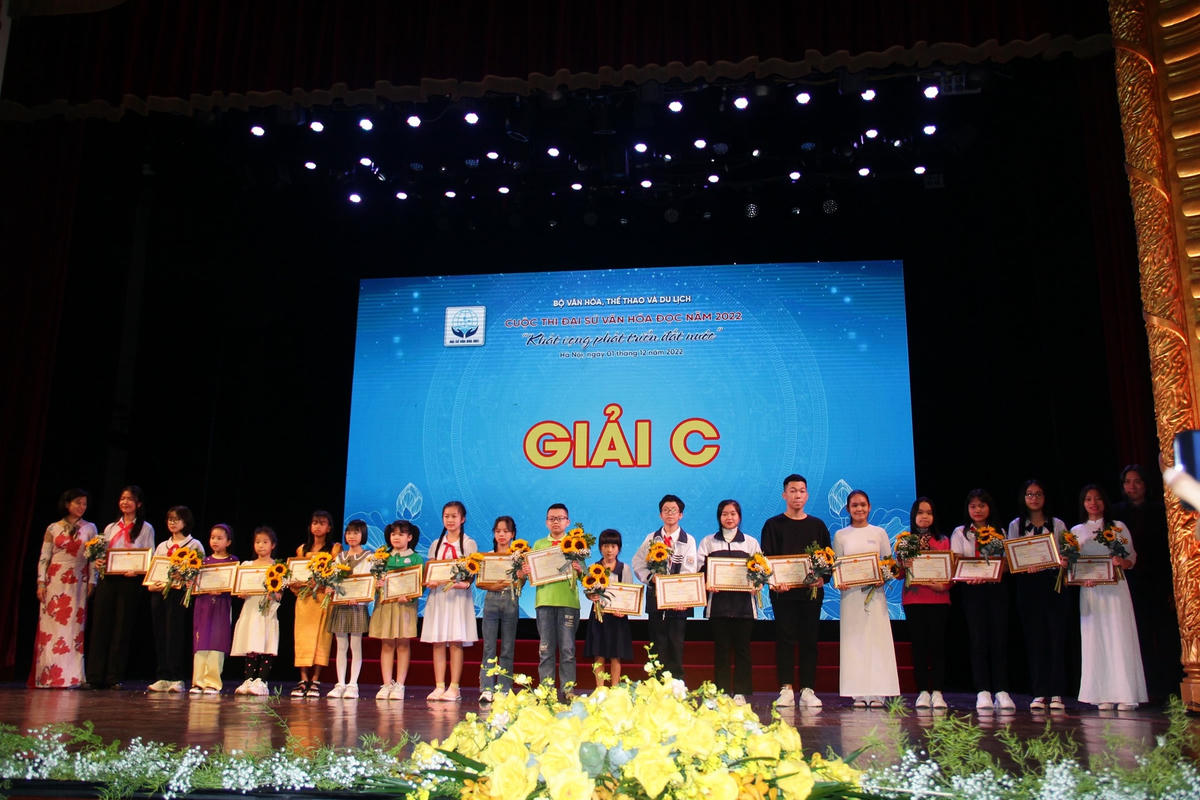 Trao giải cuộc thi Đại sứ văn hóa đọc năm 2022