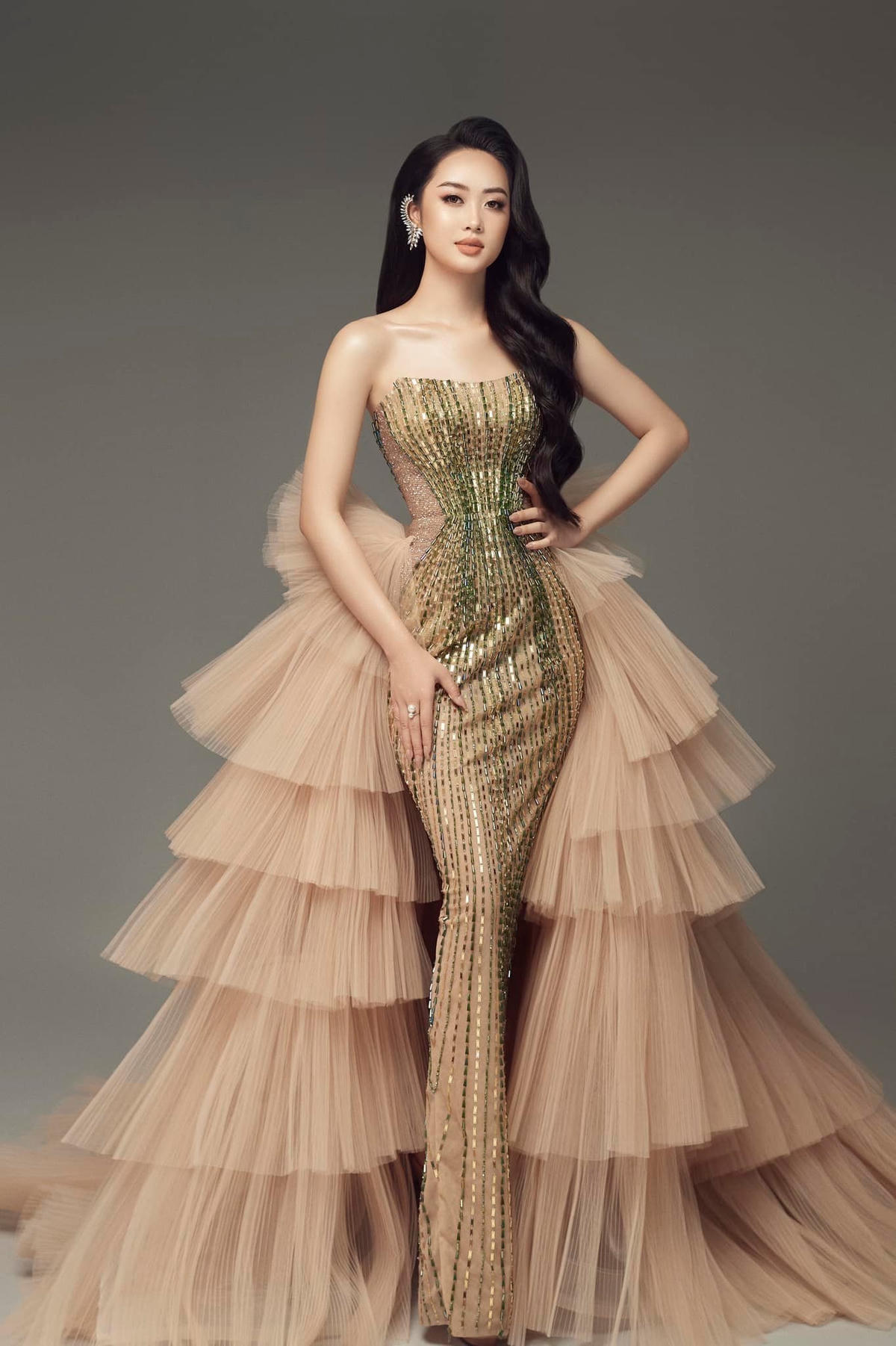 Vũ Như Quỳnh là người mẫu tự do trước khi tham gia các cuộc thi sắc đẹp.