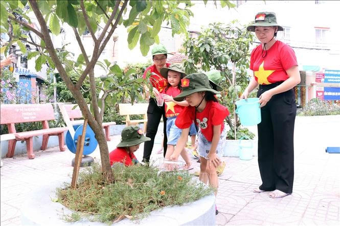 Từ một khu chợ không phép nay đã thành một khu tiểu cảnh tại Phường 13, Quận 11 - kết quả từ sự đồng thuận của người dân với phong trào do MTTQ tổ chức. 