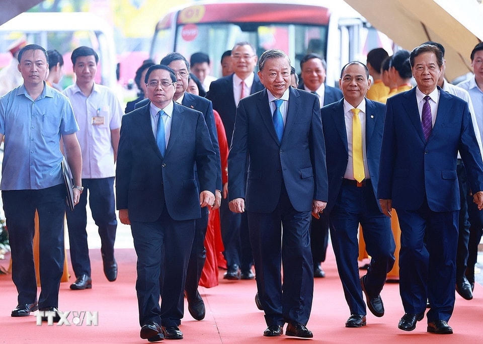 ttxvn-tong-bi-thu-va-thu-tuong-du-le-khanh-thanh-khoi-cong-cac-du-an-cong-trinh-chao-mung-80-nam-quoc-khanh-29-8219538.jpg