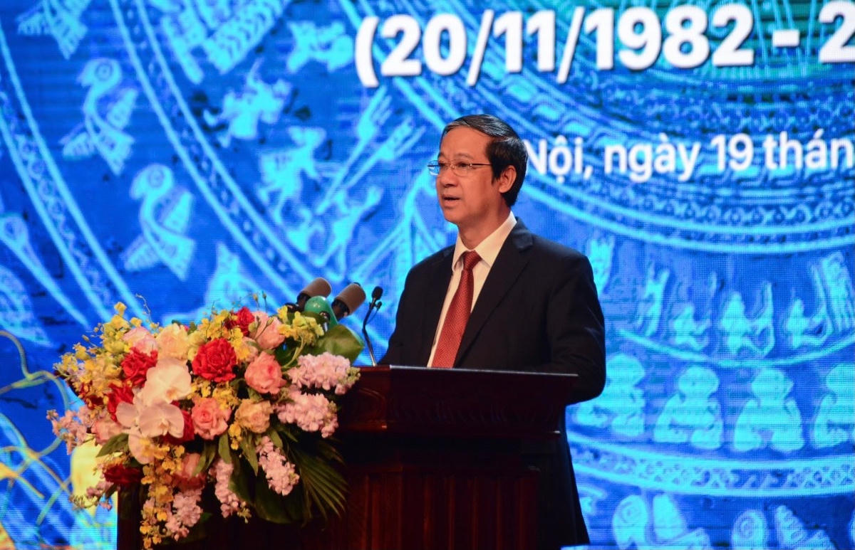 Bộ trưởng Bộ GDĐT Nguyễn Kim Sơn phát biểu tại buổi lễ.