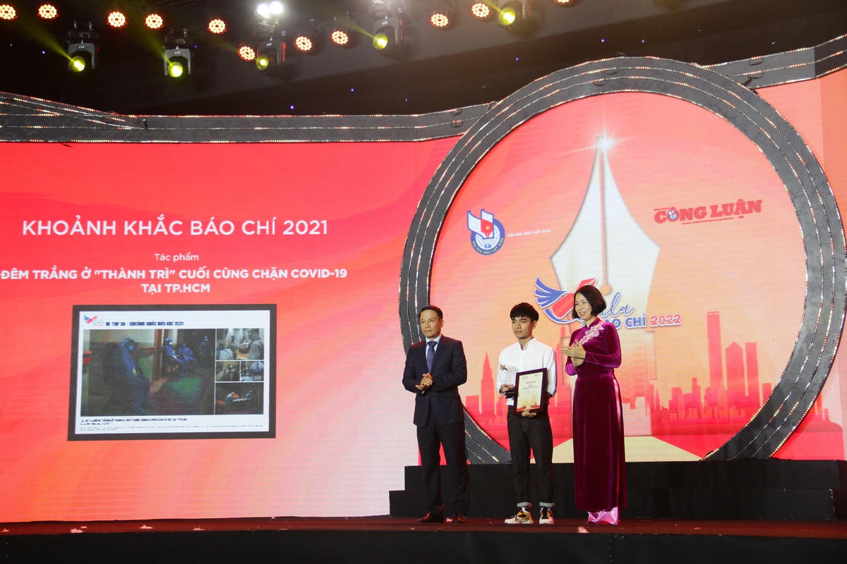 Tác giả Đinh Đức Long của Báo Dân Trí đoạt giải A.