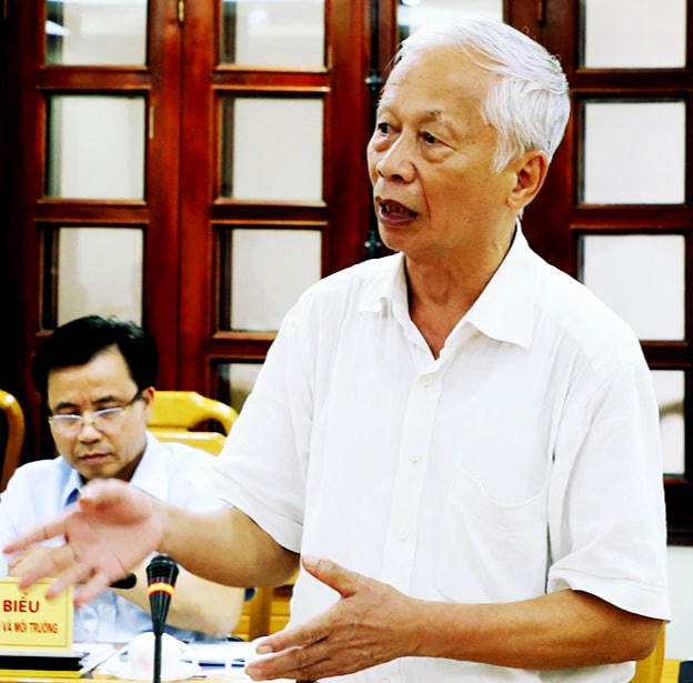 GS Nguyễn Huy Mỹ phân tích các vấn đề làm cơ sở khoa học để dừng Dự án khai thác và tuyển quặng sắt mỏ Thạch Khê vào ngày 3/7/2023. Ảnh: BHT.  