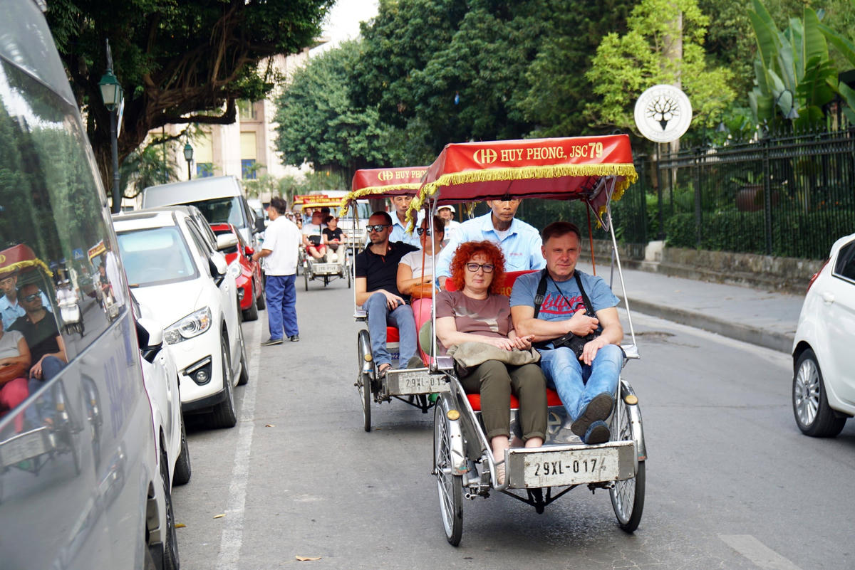 'Tiếp lửa' cho du lịch Việt Nam