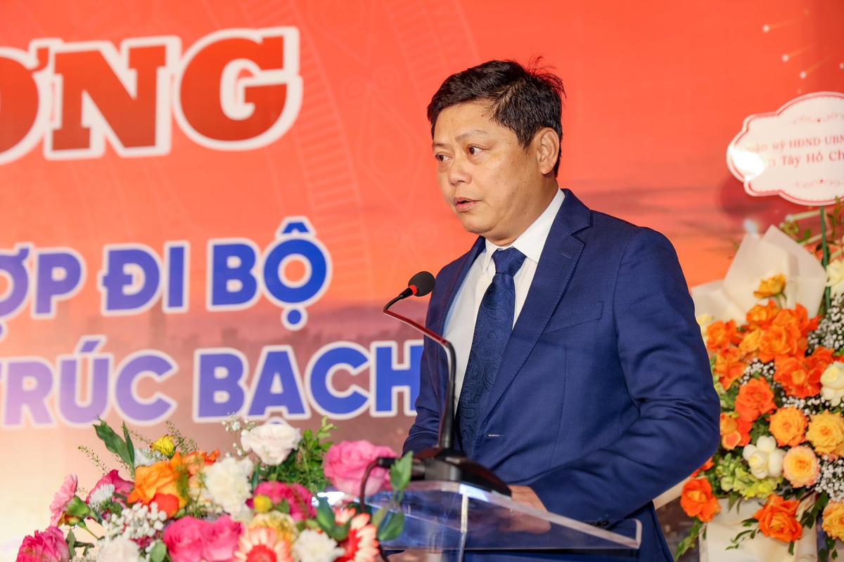 Phát biểu tại Lễ khai trương, Chủ tịch UBND quận Ba Đình Tạ Nam Chiến cho biết: “Khu phố ẩm thực đêm kết hợp đi bộ Đảo Ngọc Ngũ Xã được hình thành sẽ là một không gian văn hoá ẩm thực mới trên địa bàn quận; là nơi quảng bá sản phẩm OCOP, quà tặng du lịch của Hà Nội, của quận Ba Đình; giới thiệu, vinh danh nghề đúc đồng truyền thống…”.