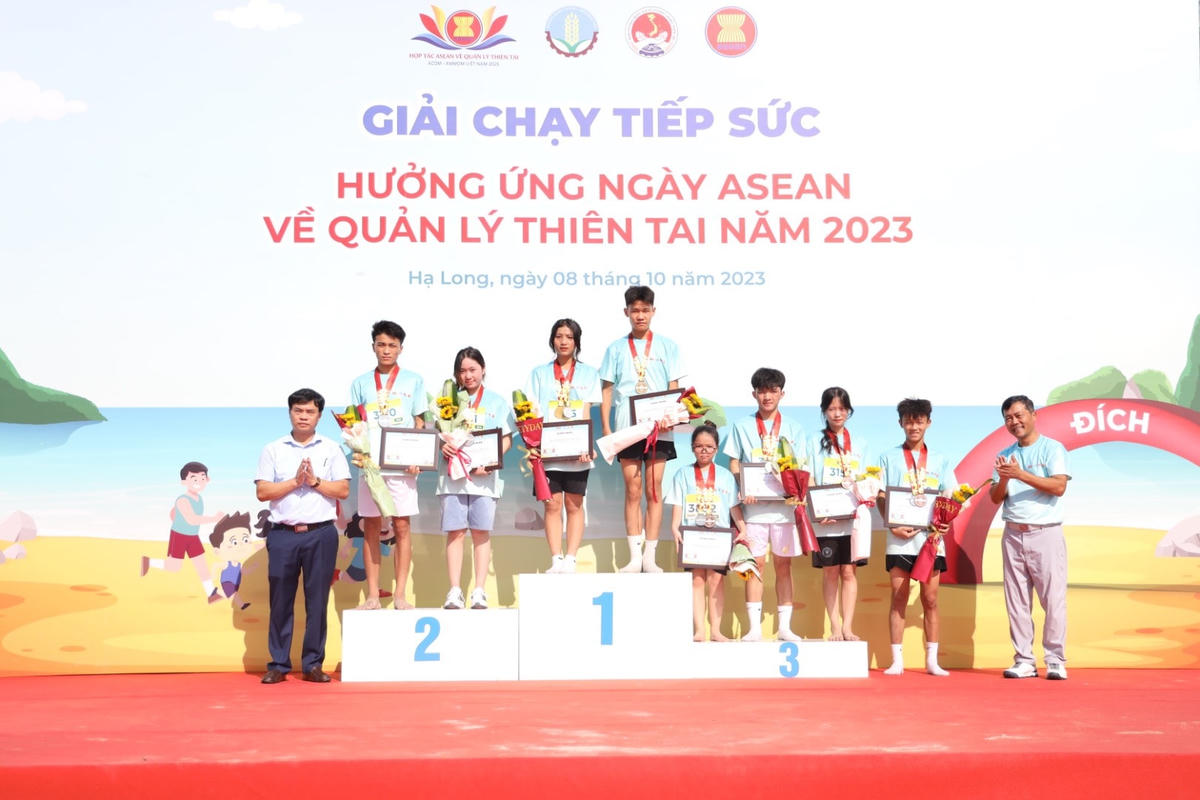 1.000 người chạy tiếp sức hưởng ứng Ngày ASEAN về Quản lý thiên tai năm 2023