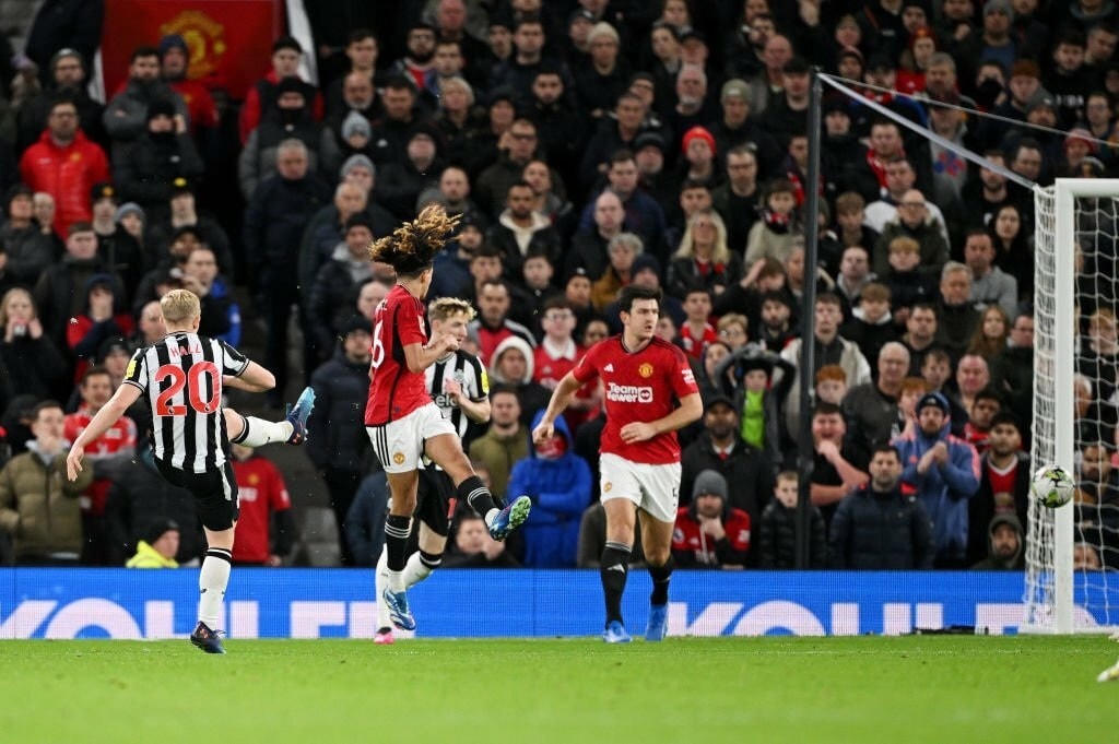 Man Utd tiếp tục thi đấu bạc nhược trên sân nhà (Ảnh: Getty).