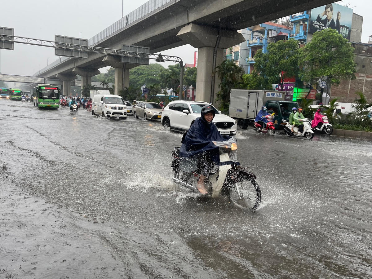 Các phương tiện di chuyển khó khăn.