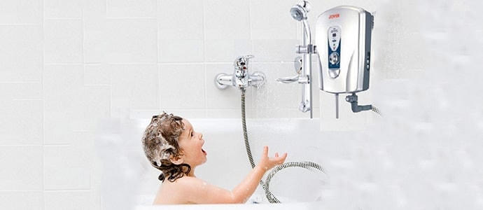 Lượng điện tiêu tốn vào bình nóng lạnh cũng là con số không hề nhỏ. Nguồn: hc.com.vn.