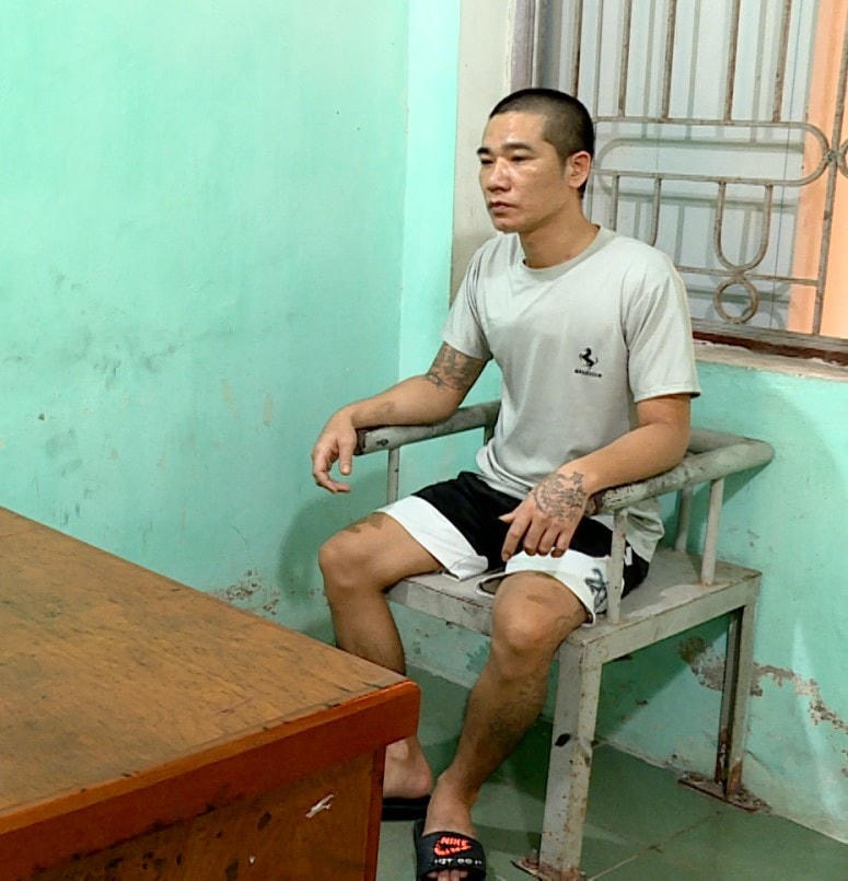 Đối tượng Nguyễn Đình Cường tại cơ quan điều tra. Ảnh: Công an tỉnh Bắc Ninh.