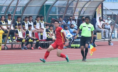 U19 Việt Nam chơi đầy nỗ lực nhưng không thể ghi bàn.