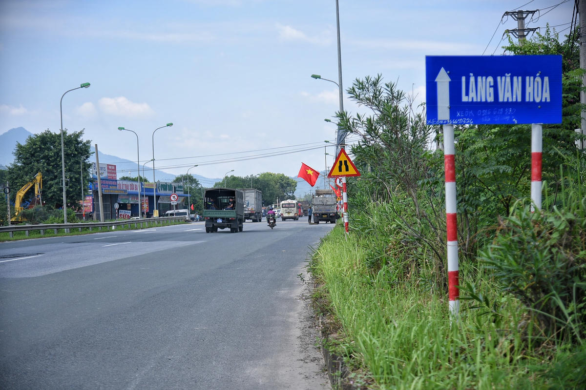 Hiện trạng con đường cao tốc Đại lộ Thăng Long, đoạn từ QL21B đến Hòa Bình sắp khởi công