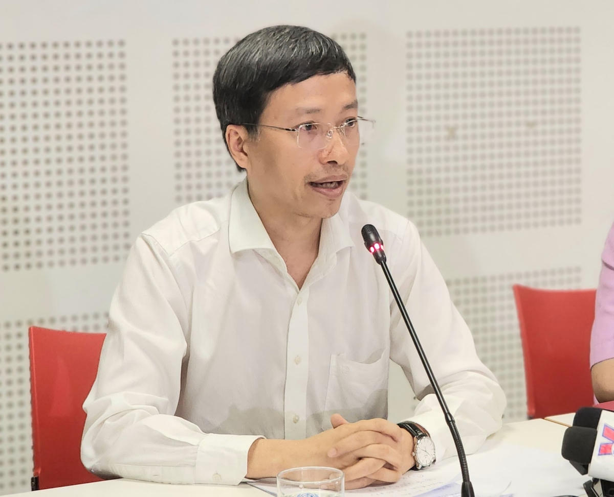 Theo GS.ST Phan Trọng Lân- Cục trưởng Cục Y tế dự phòng, Bộ Y tế: Hiện dịch bệnh có sự gia tăng ở khu vực Đông Nam Á, trong đó có Việt Nam. Mỗi ngày Việt Nam ghi nhận khoảng 2.000 ca bệnh Covid-19, trong đó bao gồm có nhập viện, có tử vong, 1/10 trong số này có liên quan hậu Covid-19. Vì vậy, Covid-19 vẫn gây gánh nặng cho hệ thống y tế.