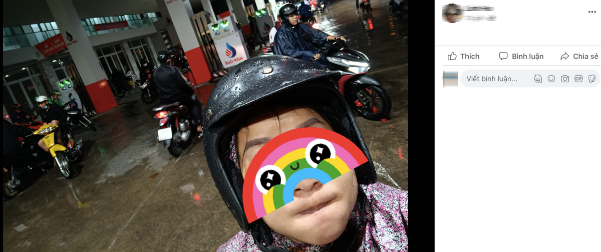 Cùng checkin nhà xăng trời mưa.