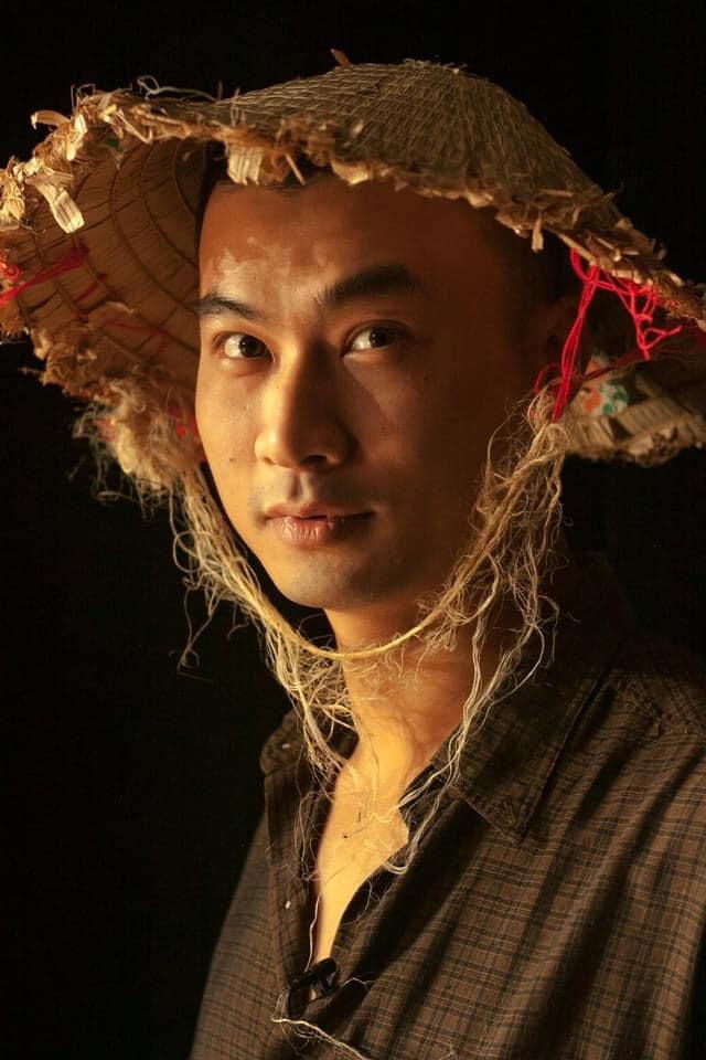 Dù chuyên vào vai phản diện song ngoài đời Duy Hưng được nhận xét hiền lành.