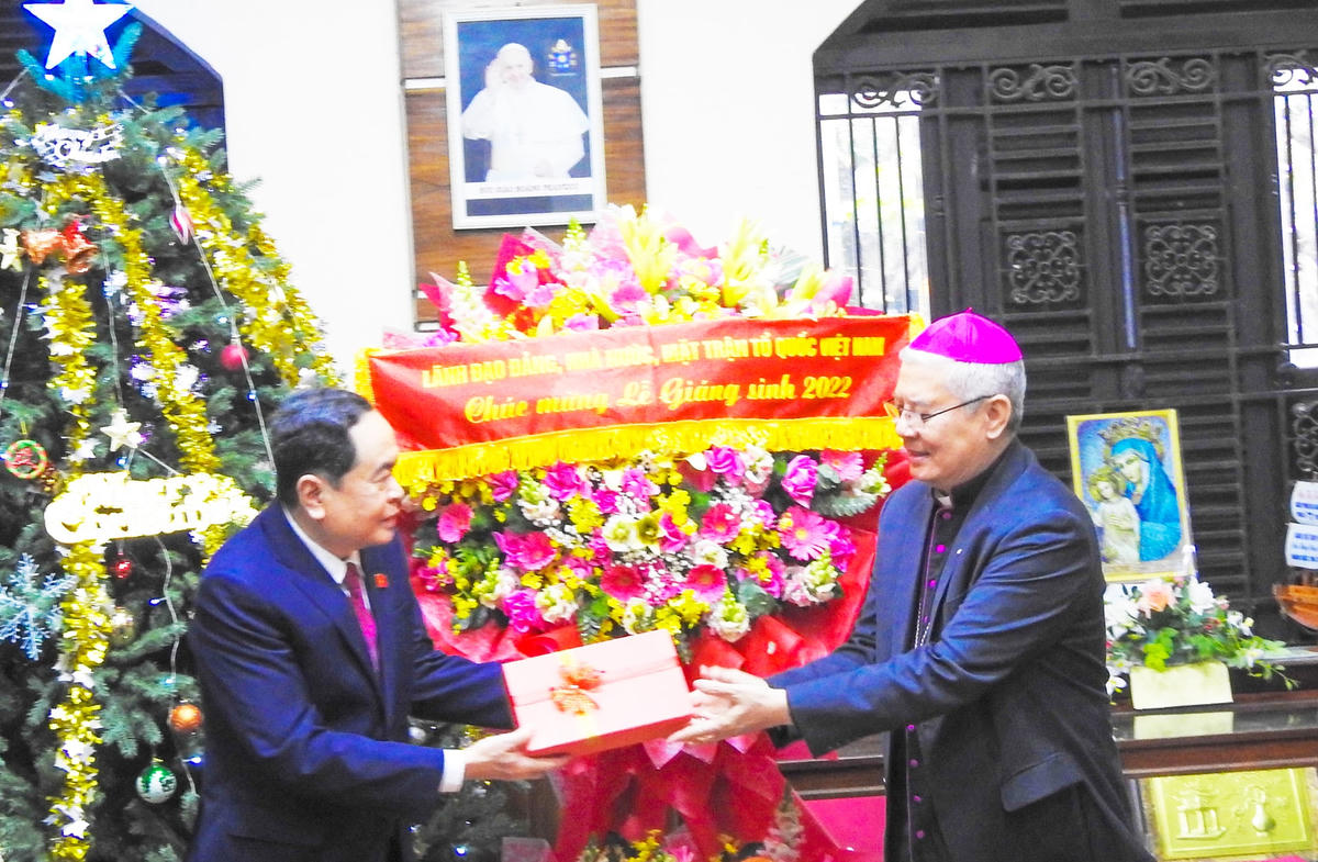 Phó Chủ tịch Thường trực Quốc hội Trần Thanh Mẫn chúc mừng Giáng sinh tại Đà Nẵng