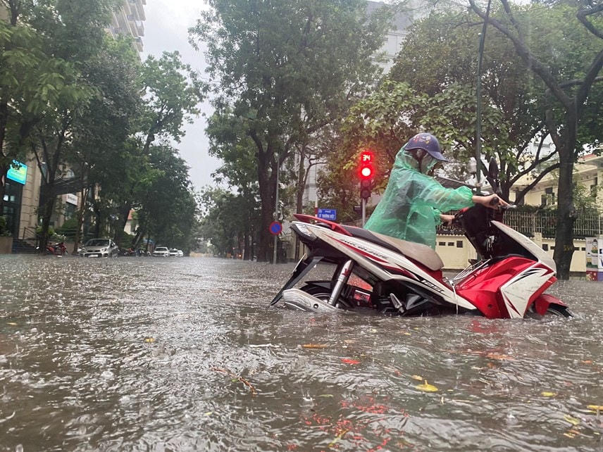 Dự báo nhiều nơi có mưa dông diện rộng trong vài ngày tới. Ảnh: Lê Khánh.