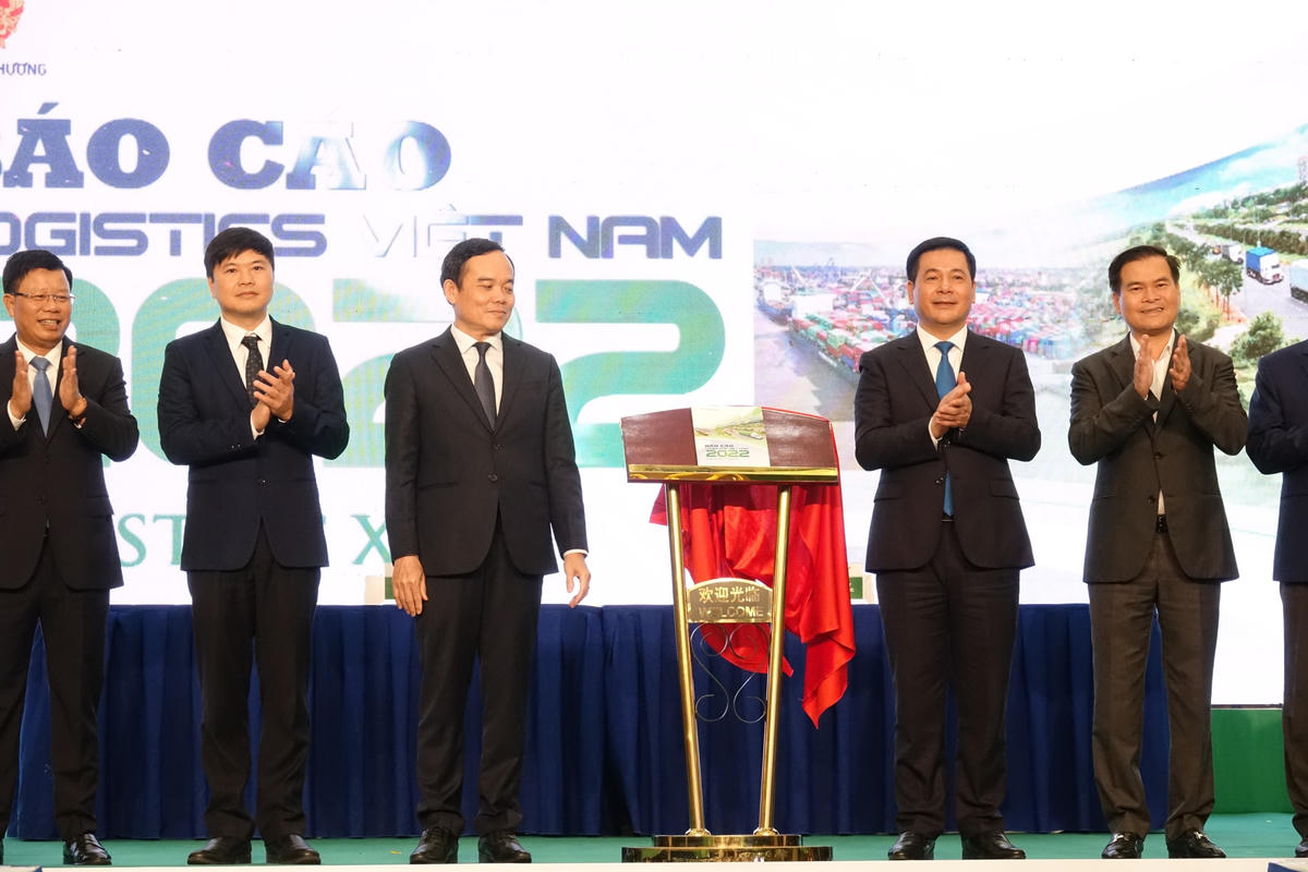 Công bố Báo cáo Logistics Việt Nam 2022.
