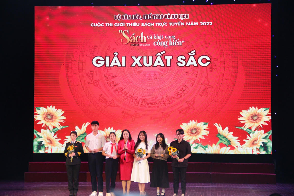 Trao giải cuộc thi 'Sách và Khát vọng cống hiến'