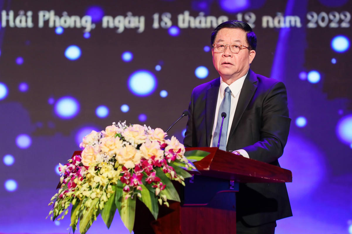 Trưởng ban Tuyên giáo Trung ương Nguyễn Trọng Nghĩa phát biểu tại buổi lễ.
