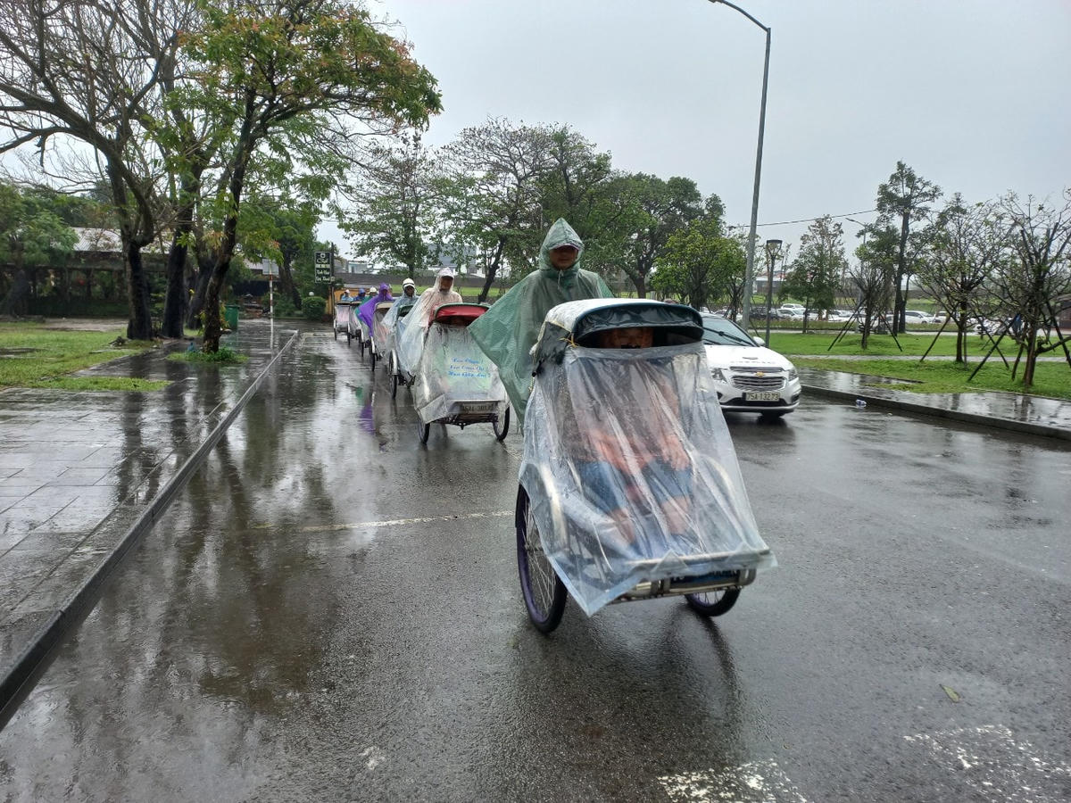 Năm 2023, ngành du lịch tỉnh Thừa Thiên - Huế phấn đấu đón 3-3,5 triệu lượt khách, trong đó khách nội địa chiếm 70-80%, tổng thu từ du lịch khoảng 6.000-7.000 tỷ đồng.