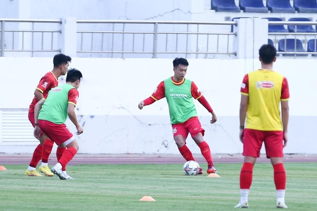 Đội tuyển Việt Nam tập luyện tại Bà Rịa - Vũng Tàu. Ảnh: Báo Tổ Quốc.
