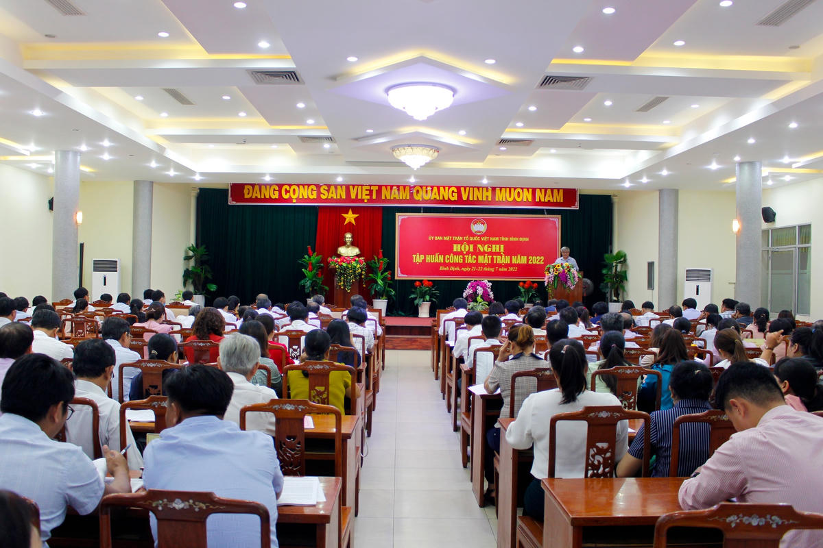 Quang cảnh Hội nghị tập huấn công tác Mặt trận năm 2022.