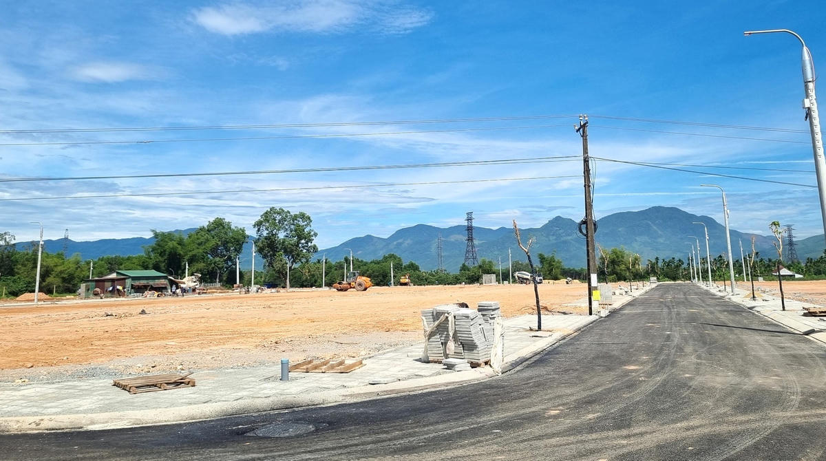 Khu tái định cư Đồng Giá đang hoàn thành và được lắp đặt hệ thống điện chiếu sáng.