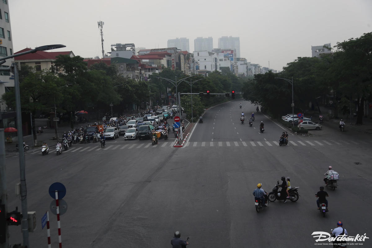 vanh_dai_1 -le-khanh1