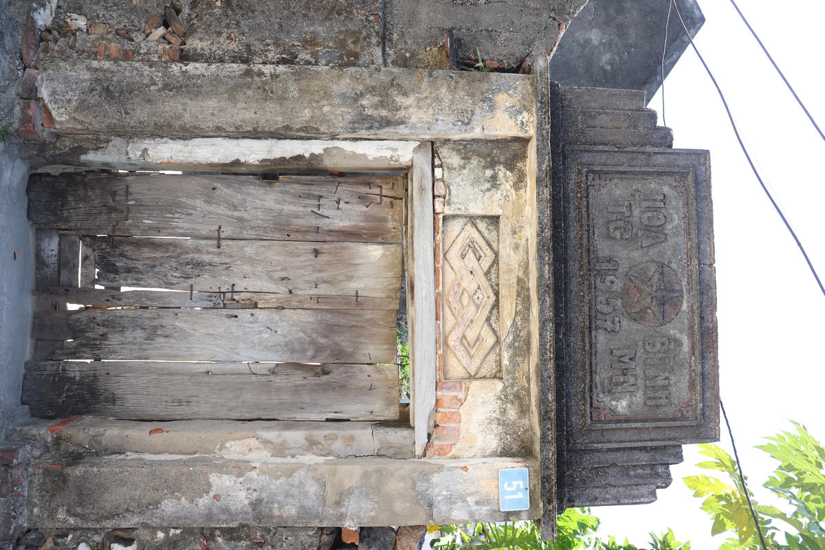 Nơi đây còn lưu giữ được những ngôi nhà có có tuổi đời 200 năm, được đánh giá là 1 trong 10 làng cổ đẹp nhất của Việt Nam.