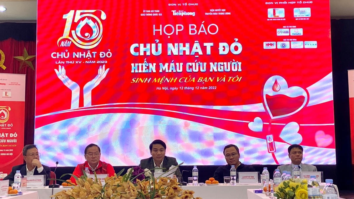 Quang cảnh Họp báo chương trình hiến máu Chủ nhật Đỏ.