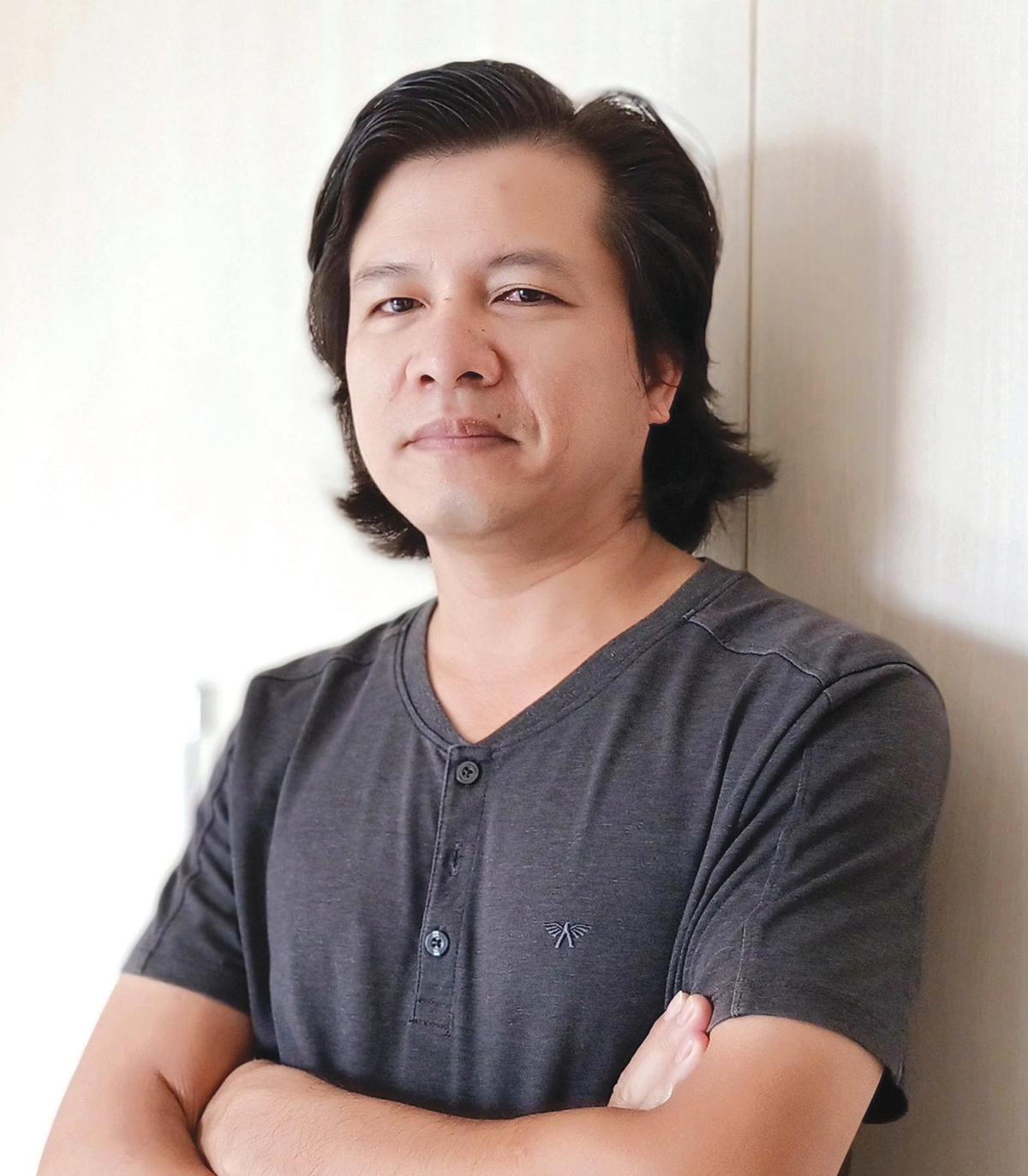 Họa sĩ Mai Xuân Oanh.