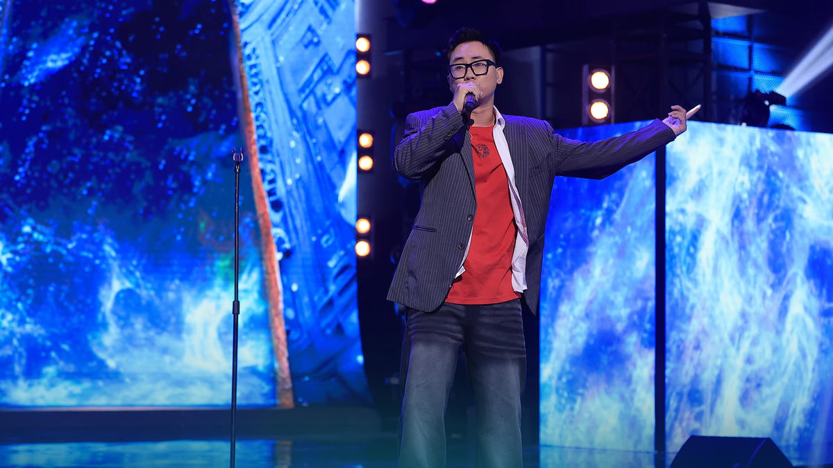 Huỳnh Công Hiếu gây xúc động với tiết mục kể về cha ở tập mới nhất của Rap Việt. 