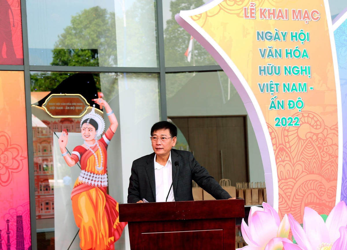 Ông Mai Hùng Dũng, Phó Chủ tịch Thường Trực UBND tỉnh Bình Dương phát biểu tại lễ khai mạc.