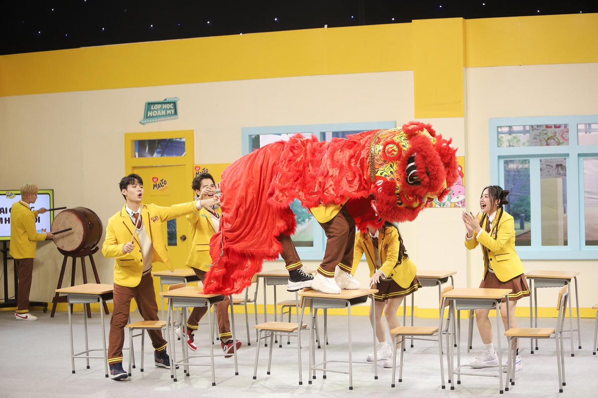 Quang Hùng MasterD thể hiện màn múa sư tử trứ danh từ mùa 1.