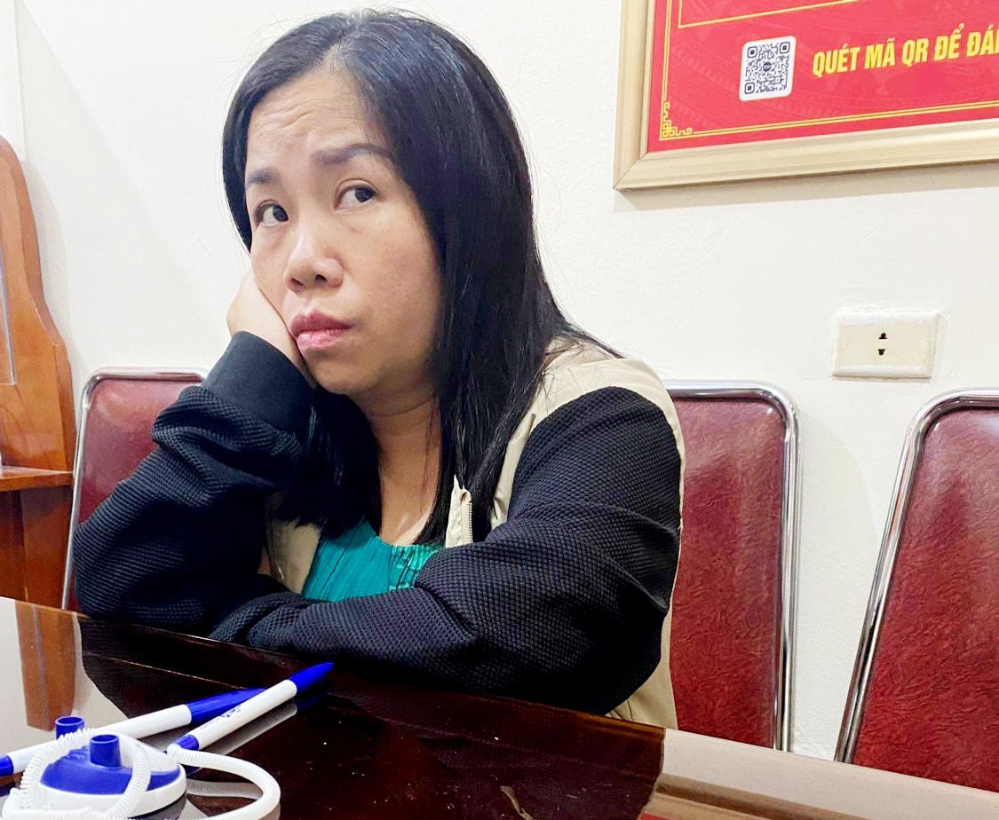 Đối tượng Nguyễn Thị Lâm tại cơ quan công an.