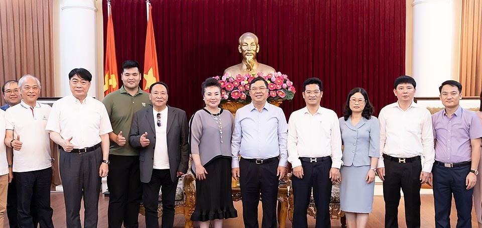 Kết quả, phía nhà đầu tư và lãnh đạo địa phương nhất trí thúc đẩy nhóm dự án đầu tư 100 triệu USD. 