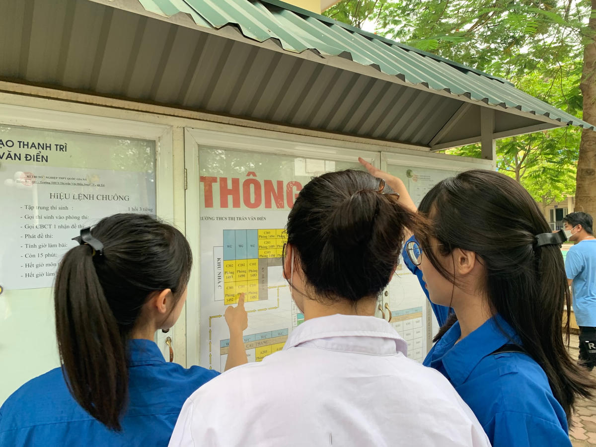 Thí sinh thi tốt nghiệp THPT năm 2023 tại Hà Nội. Ảnh: Thu Hương.