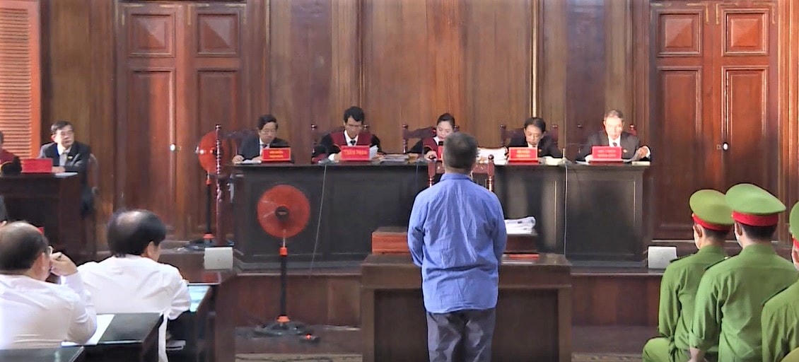 Quang cảnh phiên tòa.