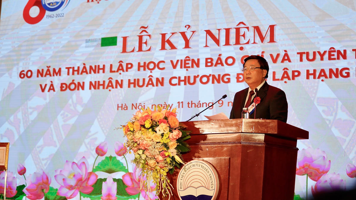 Ông Nguyễn Xuân Thắng, Uỷ viên Bộ Chính trị, Giám đốc Học viện Chính trị Quốc gia Hồ Chí Minh khẳng định sự phát triển trong 60 năm của Học viện Báo chí và Tuyên truyền.