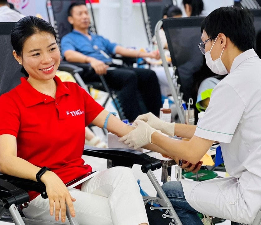 Chương trình “Giọt Thương” có sự tham gia của nhiều lãnh đạo Tập đoàn.
