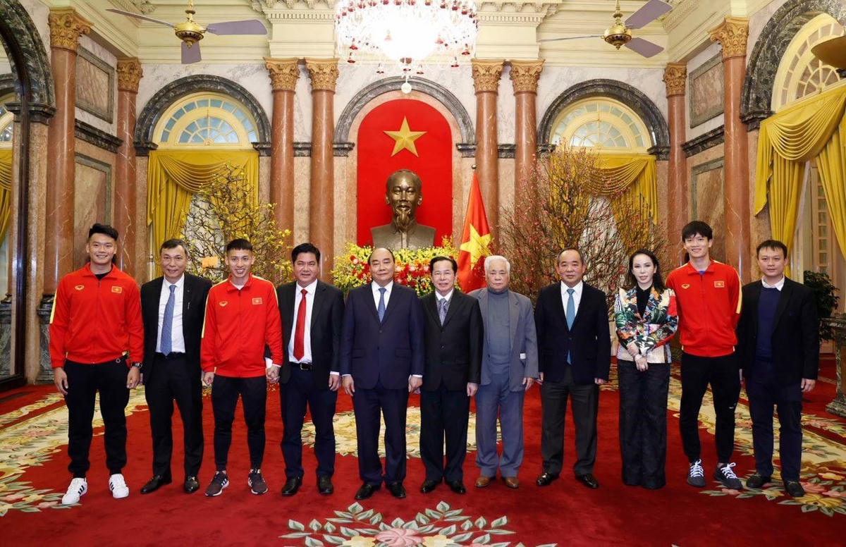 Cũng vào tháng 2/2022, Golf Long Thành thưởng 3,6 tỷ đồng cho đội tuyển nam Quốc gia sau chiến thắng 3-1 trước đội tuyển Trung Quốc tại vòng loại thứ 3 World Cup.